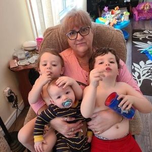 Meet your Posher, Nicole